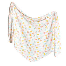 Load image into Gallery viewer, Daisy - Swaddle Blanket